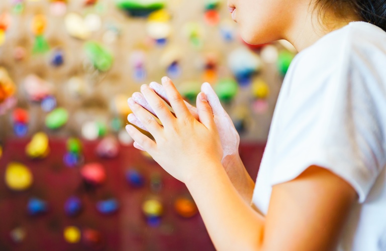 待望のクライミングジムが愛媛に誕生しました｜愛媛今治市のボルダリングならP.G bouldering